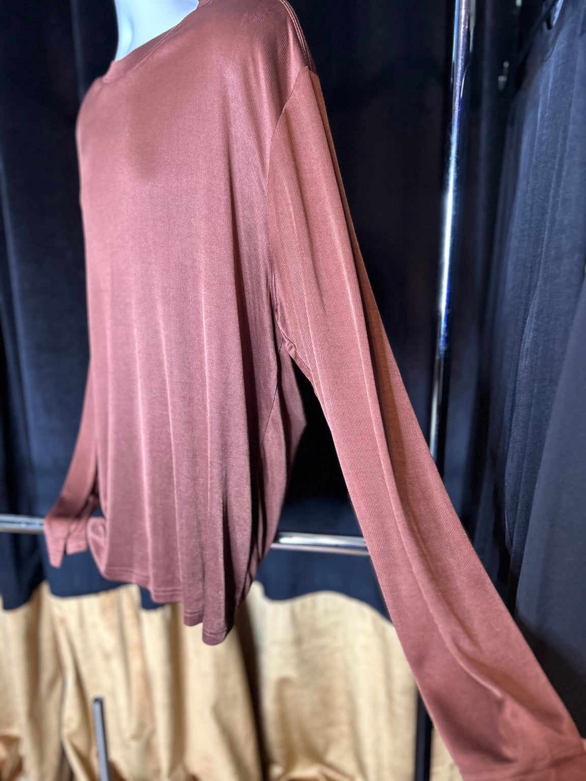 Actual side/front view of the brown Stacy Adams long-sleeve top